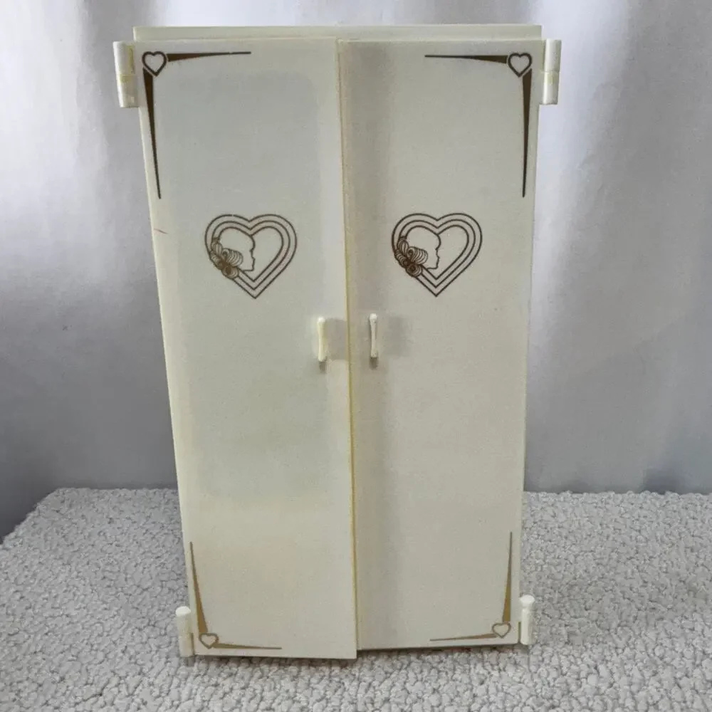 Vintage Marx Toys Sindy Doll Wardrobe Closet Cream Plastic Drawers Missing